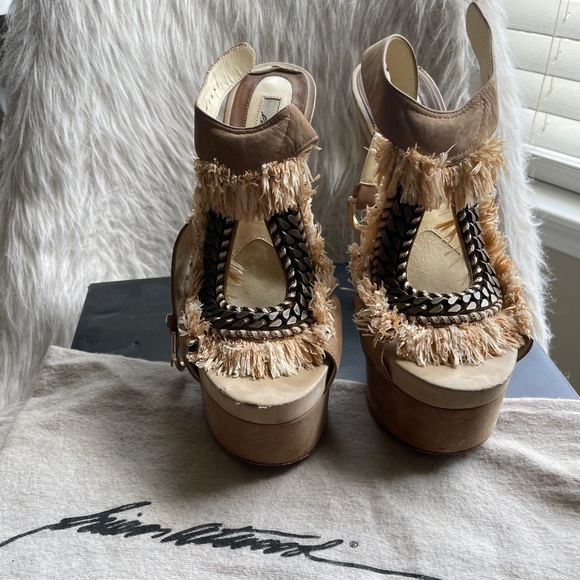 BRIAN ATWOOD fringe and chain trimmed sandals - Picture 9 of 10